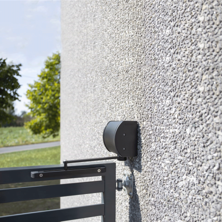 PANTHER-9005 - Black hydraulic gate closer for wall or pillar mounting